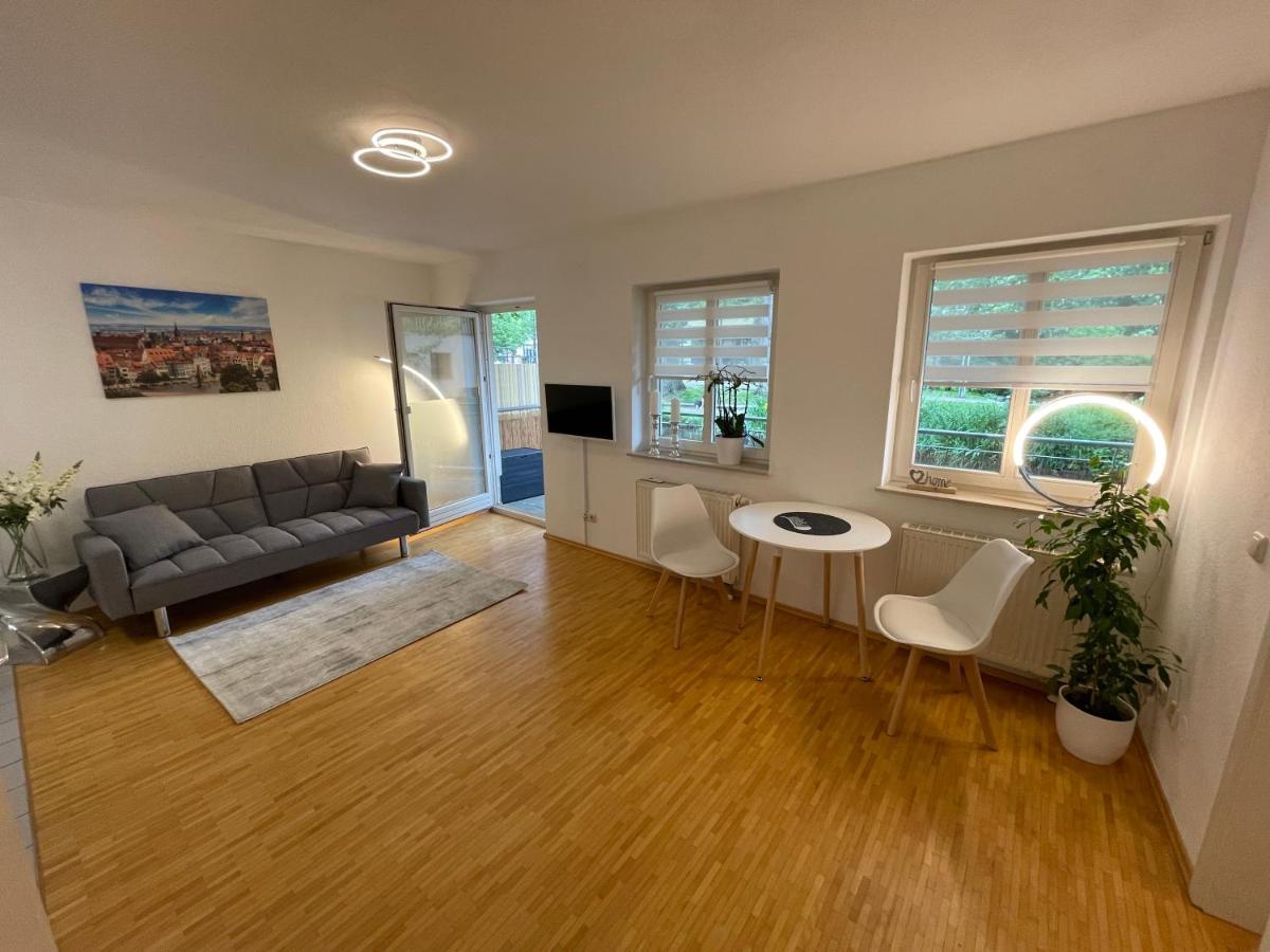 Ferienwohnung Blickfang: Modern Apartment in Erfurt's Old Town with Balcony Exterior photo